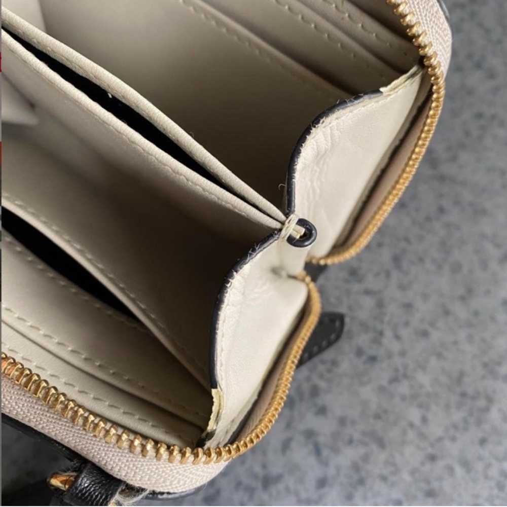 Stella McCartney Black and Cream Mini Crossbody Bag - Picture 16 of 16
